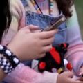 Во Франции детям до 15 лет могут запретить пользоваться соцсетями