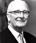 Уильям Лайонс