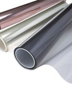 Как оригинально обработать стеклянный шкаф?