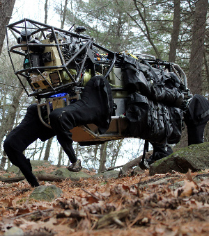 Робот БигДог