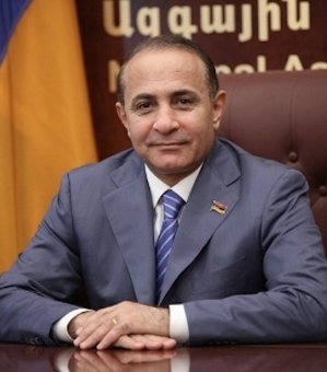 Овик Абрамян