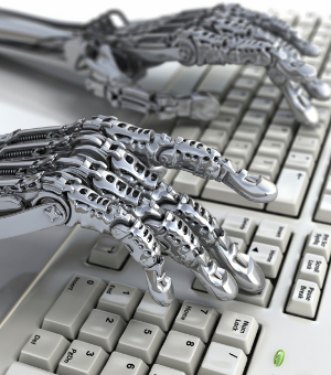 Робот за компьютером