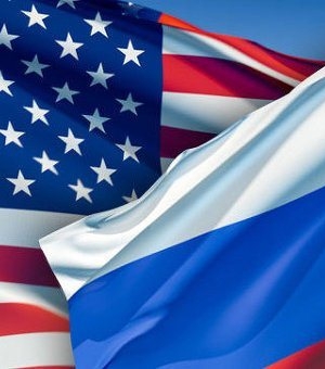 Флаги России и США