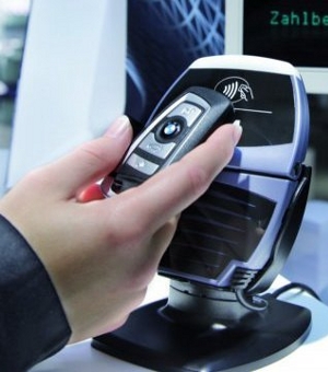 Бесконтактный платежный терминал