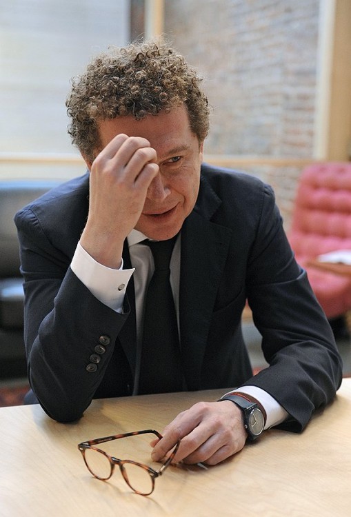 Александр Мамут