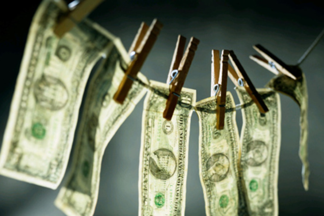 Казахстанцы продолжают активно вносить средства на счета в рамках акции легализации