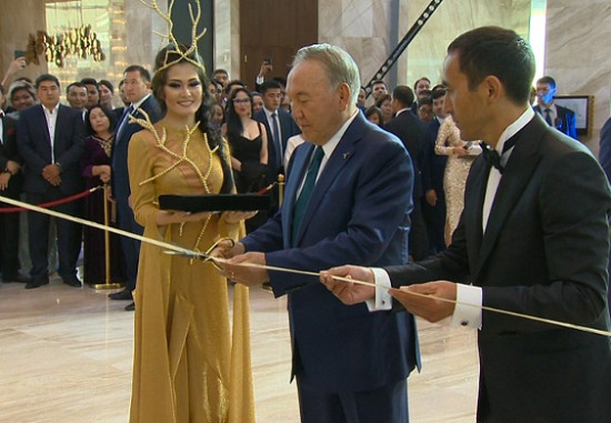 Нурсултан Назарбаев принял участие в открытии отеля &laquo;Хилтон&raquo; в Астане