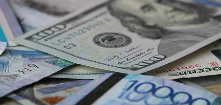 тенге теряет позиции