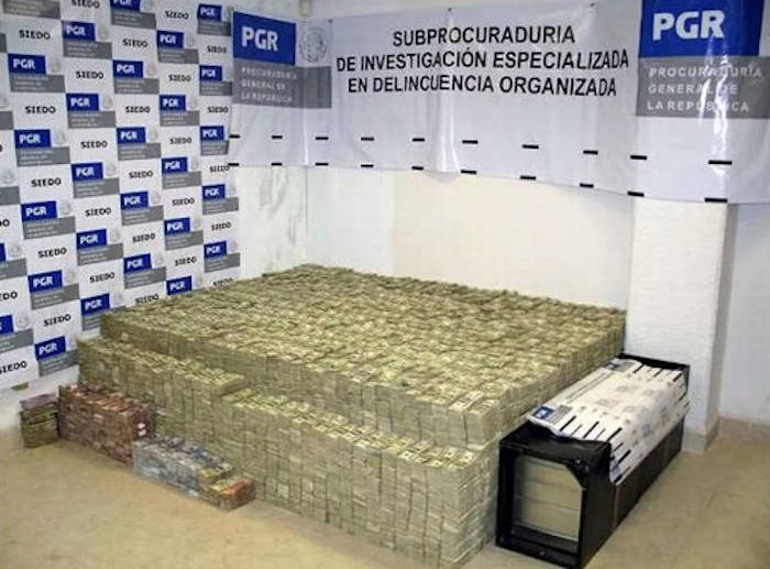 Как выглядит миллиард в разных валютах?