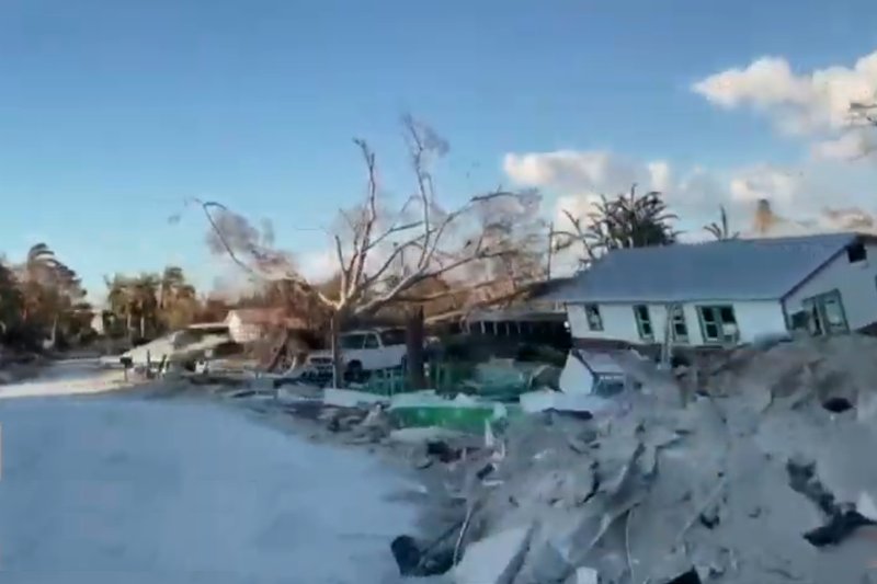 Во Флориде всплеск мародерства после урагана Иэн